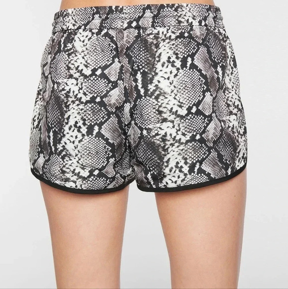 Snake dolphin shorts by Pam & Gela snakeskin print‎ size small - Picture 5 of 8
